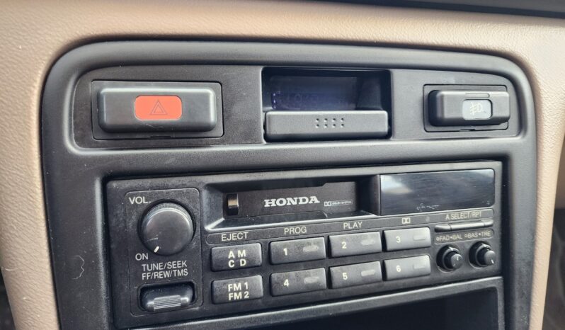 
								1995 Honda Accord full									